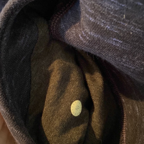 Lululemon Scuba Hoodie - Picture 9 of 10